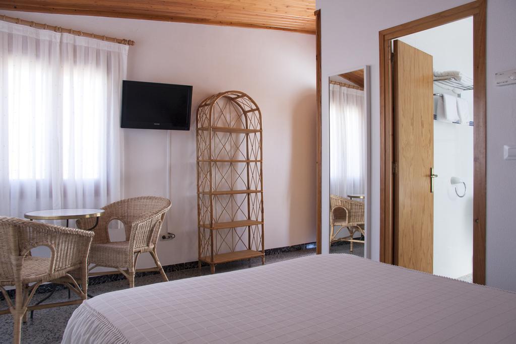 Hostal La Florida Llançà Chambre photo
